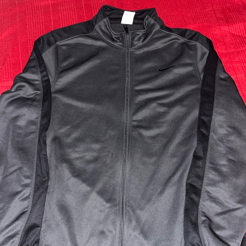 Men’s Large NIKE DRI-FIT JACKET